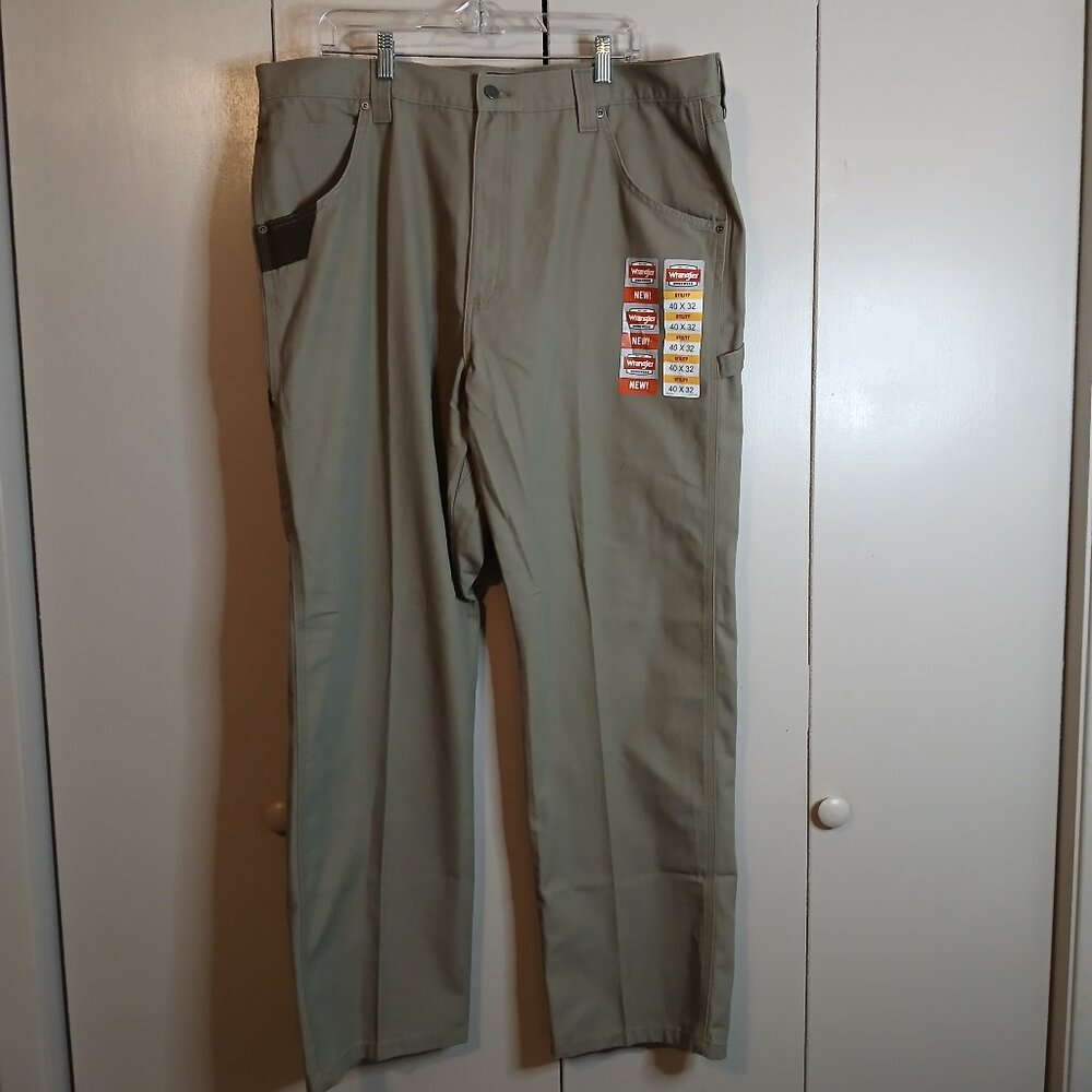 NWT Wrangler Workwear Utility Pockets Tan 40X32 (0344P2)